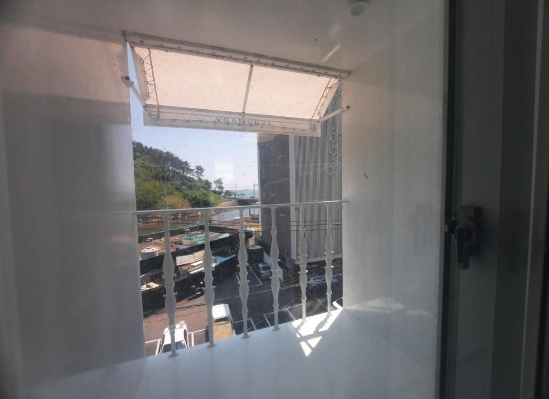 Songjeong Lesign Hotel Busan Exterior photo